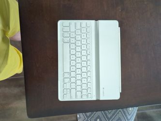 Logitech Bluetooth iPad Keyboard