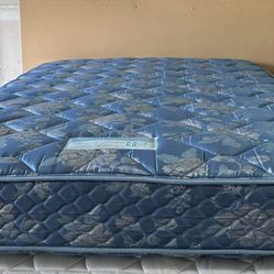 Queen Size Mattress (Colchon Queen Size 