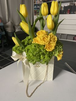 Flower arrangement