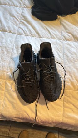 Yeezy Size 11.5 (no soles inside)