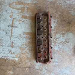 (1) Ford 1968 Head (289)