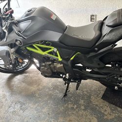 2023 QJ MOTOR SRK400 (RARE)