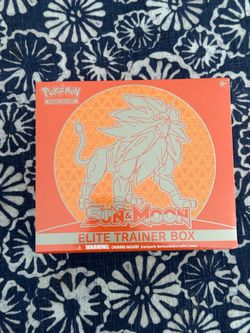 Sun & Moon Elite Trainer Box [Solgaleo]