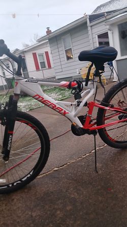 Mountain bike and GE gas stove