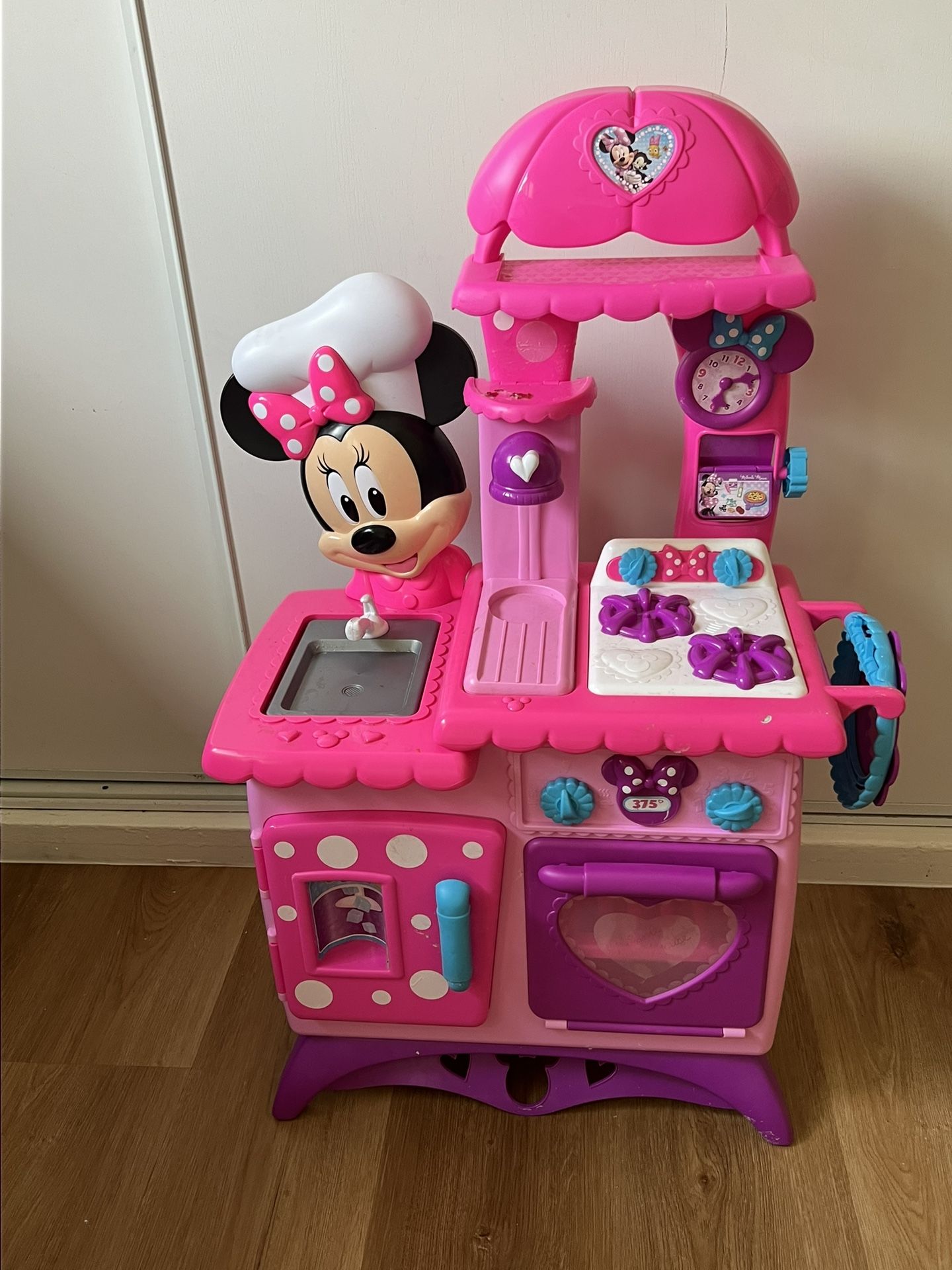 Kids Play Kitchen
