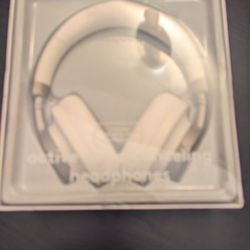 Noise Cancelling Headphones 🎧