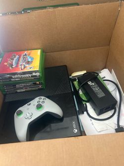 Xbox one console, games n controller.