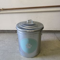 Pet Food Container 