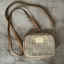Michael Kors Cross Body Purse