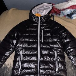 Guess Puffer Jacket (Men’s Small)