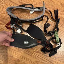 PETZL - CORAX, C51 Climber's Sit - Harness, Size 1, M-XL with Carry Bag