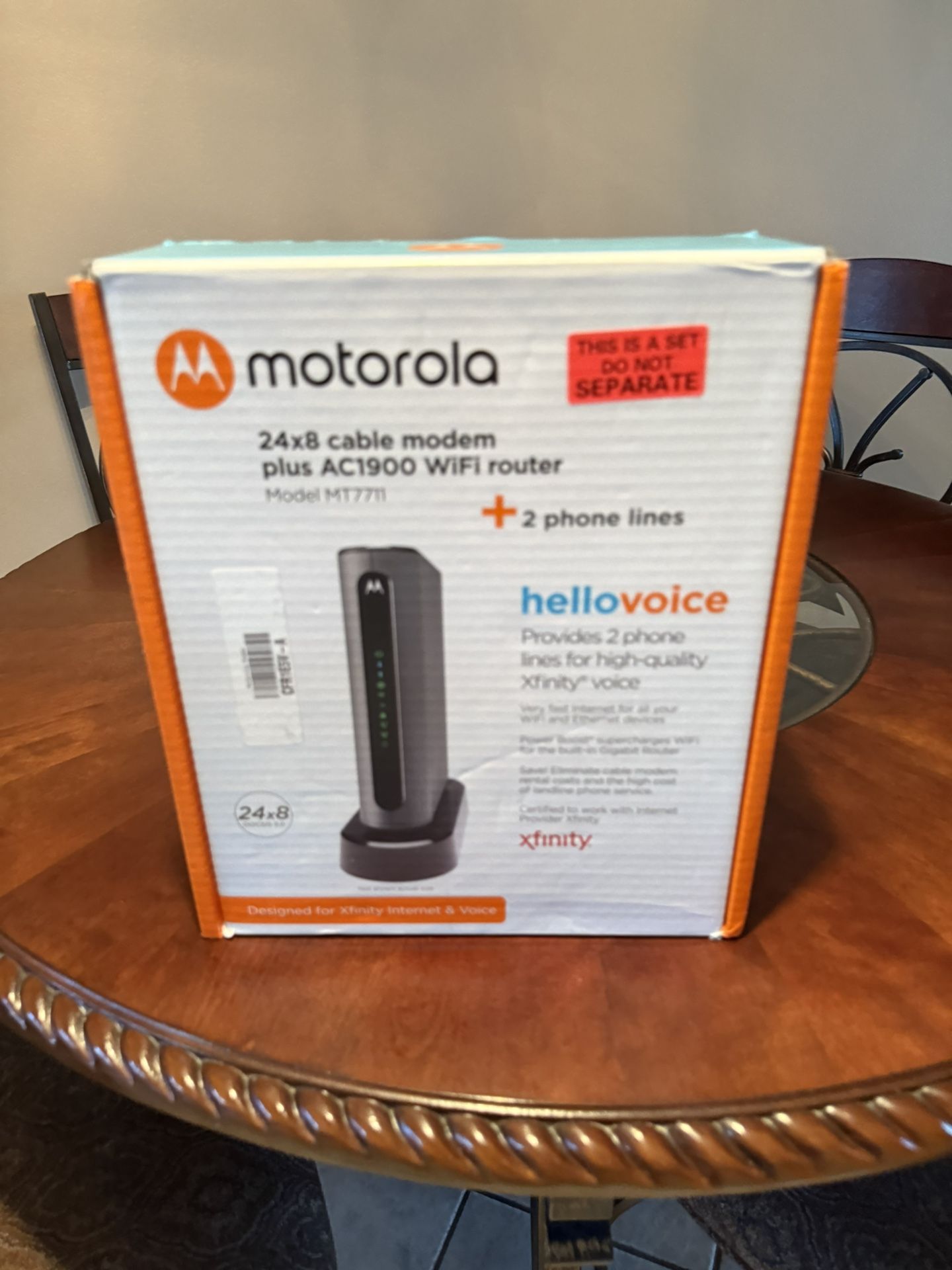 Motorola 24x8 Cable Modem Plus ac1900 WiFi Router Plus 2 Lines 