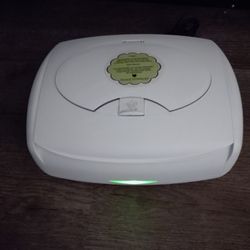 Baby wipe warmer