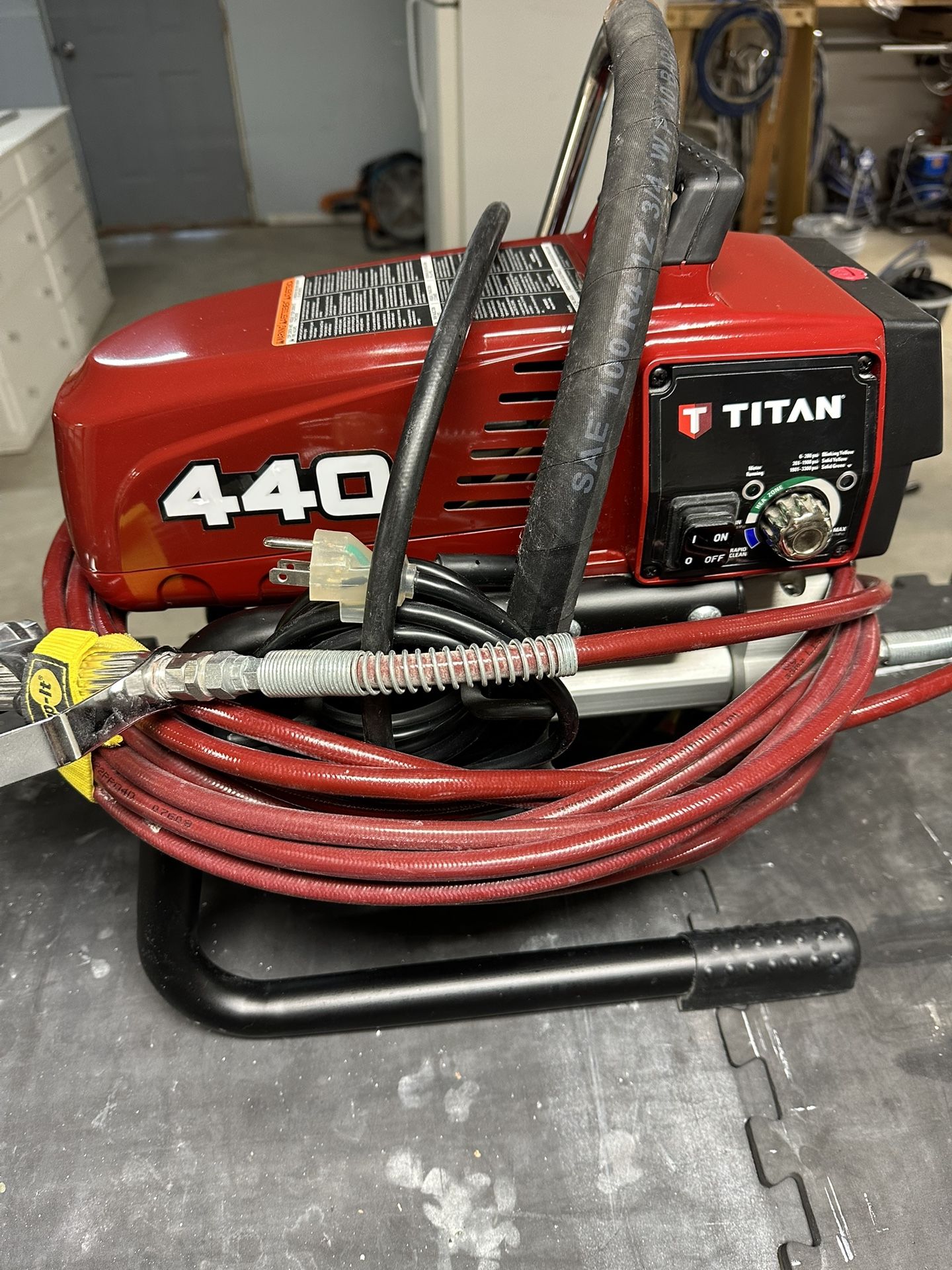 Paint Spray Pumps And HVLP Sprayer