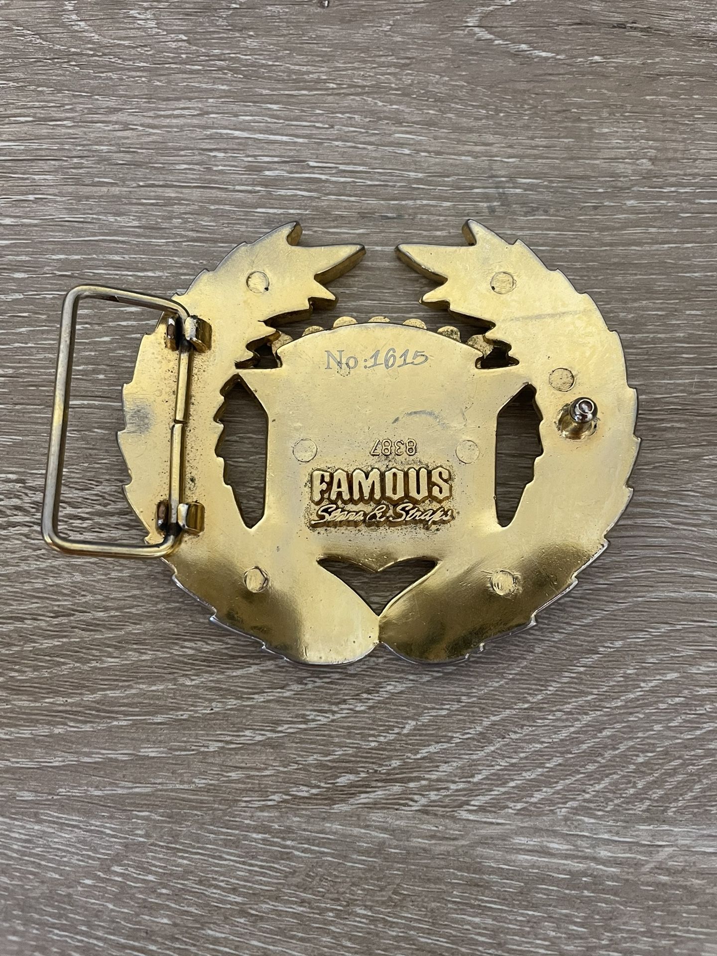 メンズ FAMOUS STARS AND STRAPS バックル ゴールド シリアルNo