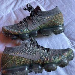 Nike Air Vapor max Flyknit Multicolor  Sz 7.5 
