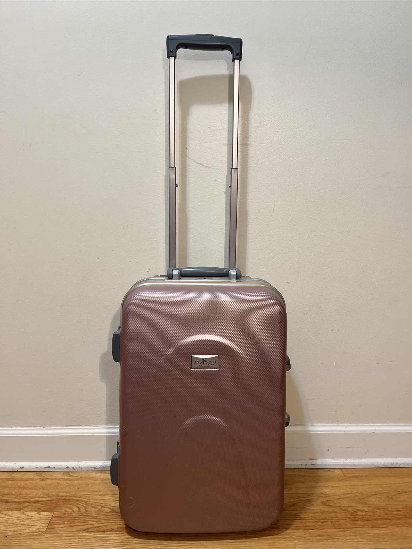 Vintage U.S. Polo Assn 20" Hardside Wheels/Rolling Carry On Luggage