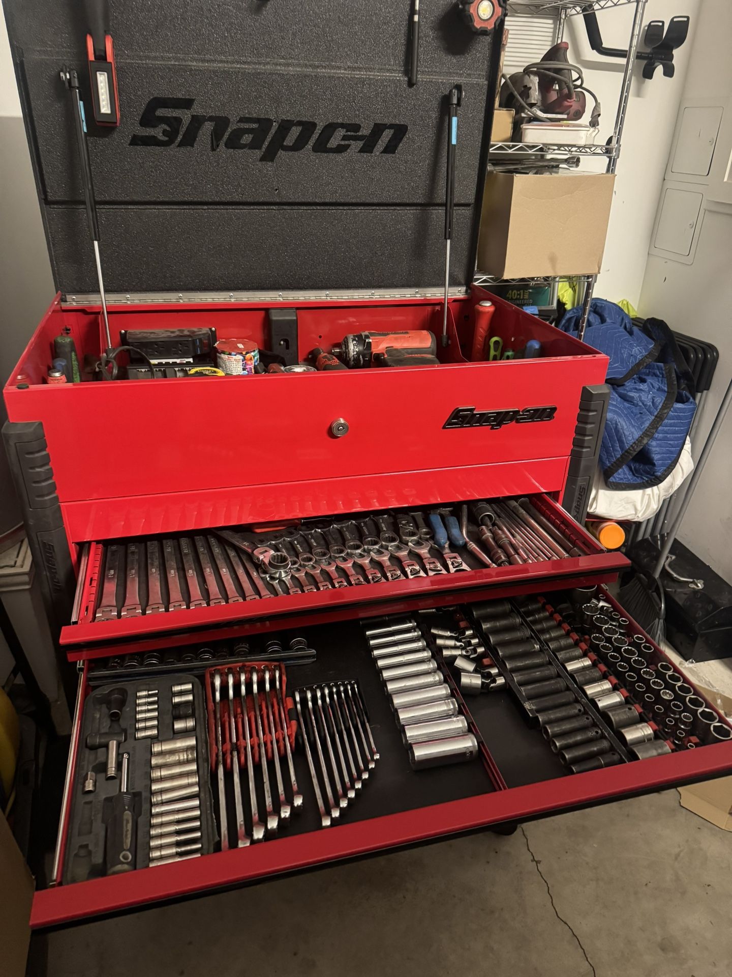 Snap In Box With Tools