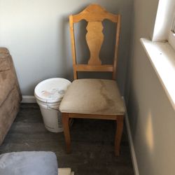 Free Wood Chair - 