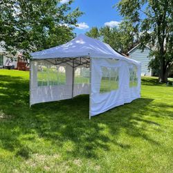 NEW! ONLY SALE! AWESOME POP UP 10′ x 10′ White Delux Folding Tent