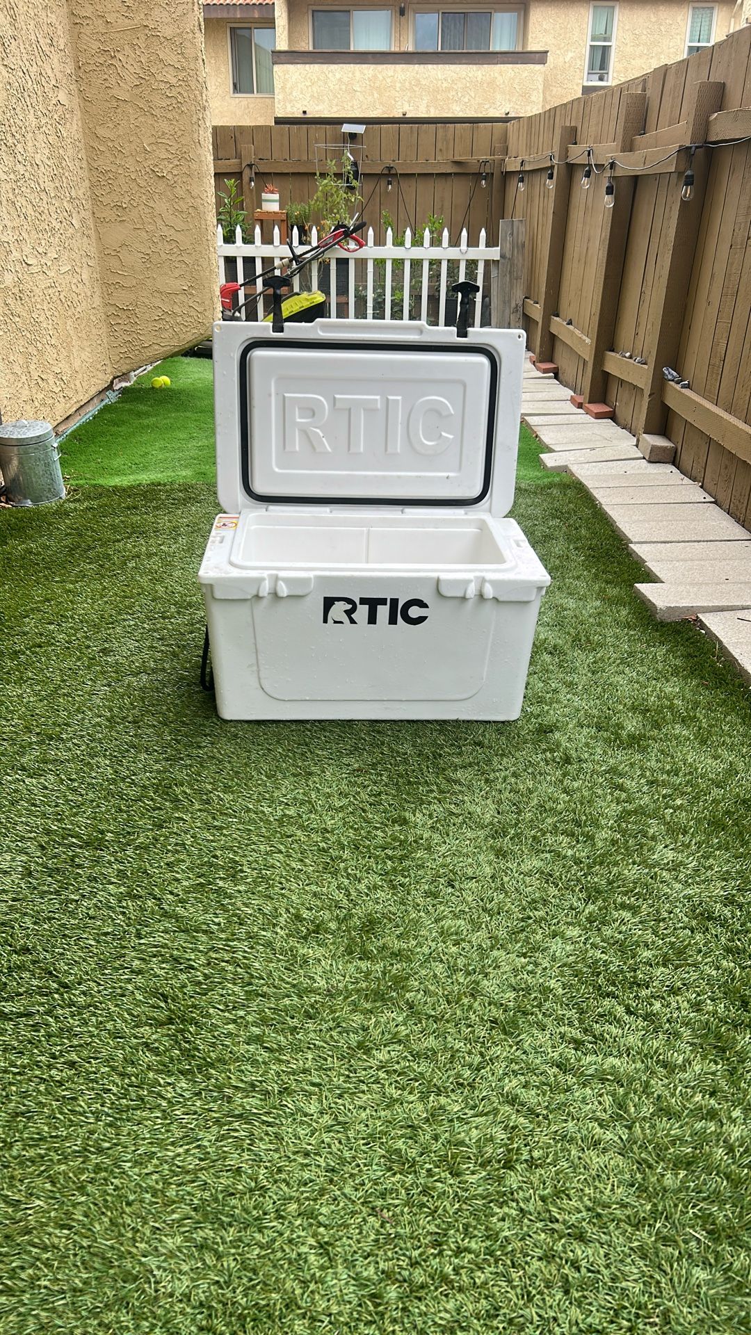 RTIC Cooler