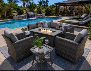 Brand new patio outdoor furniture set