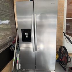 Whirlpool refrigerator