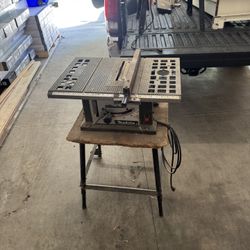Makita Table Saw