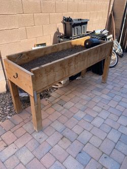 FREE homemade planter box - 75 inches long, 22 inches wide 36 inches tall