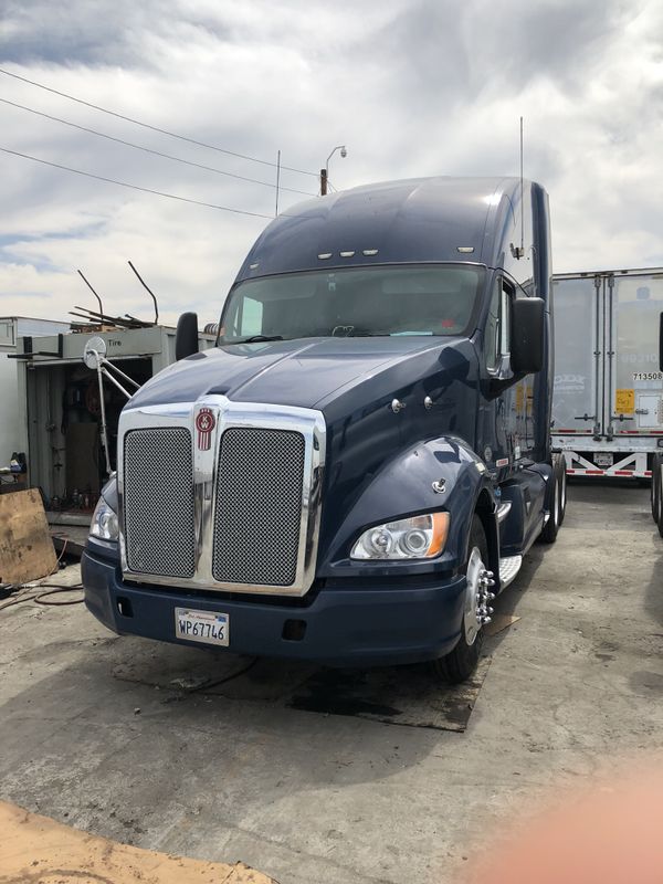 Download 2012 KENWORTH T700 for Sale in Los Angeles, CA - OfferUp