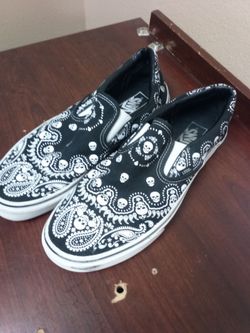 Vans Classic Slip-On Skull Paisley Sneakers