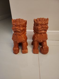 Ceramic FOO DOGS , FENG SHUI GUARDIAN LIONS, Decorations