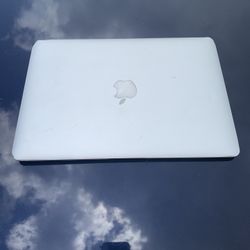 Apple MacBook!!!