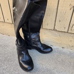 Women's Tall Boots. Size 8