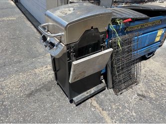 Free BBQ and Small Dog Kennel