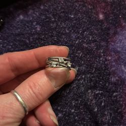 SS925 CZ Band Style Ring Size 7. #5004