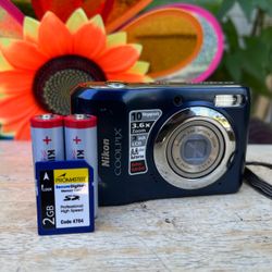 Nikon Coolpix L20 Digital Camera