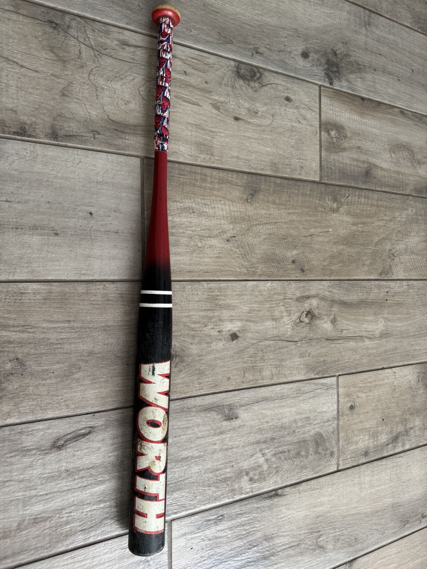 Worth Mayhem Softball Bat