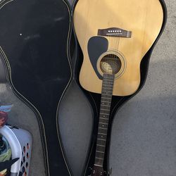 Yamaha Acoustic Guitar F-310