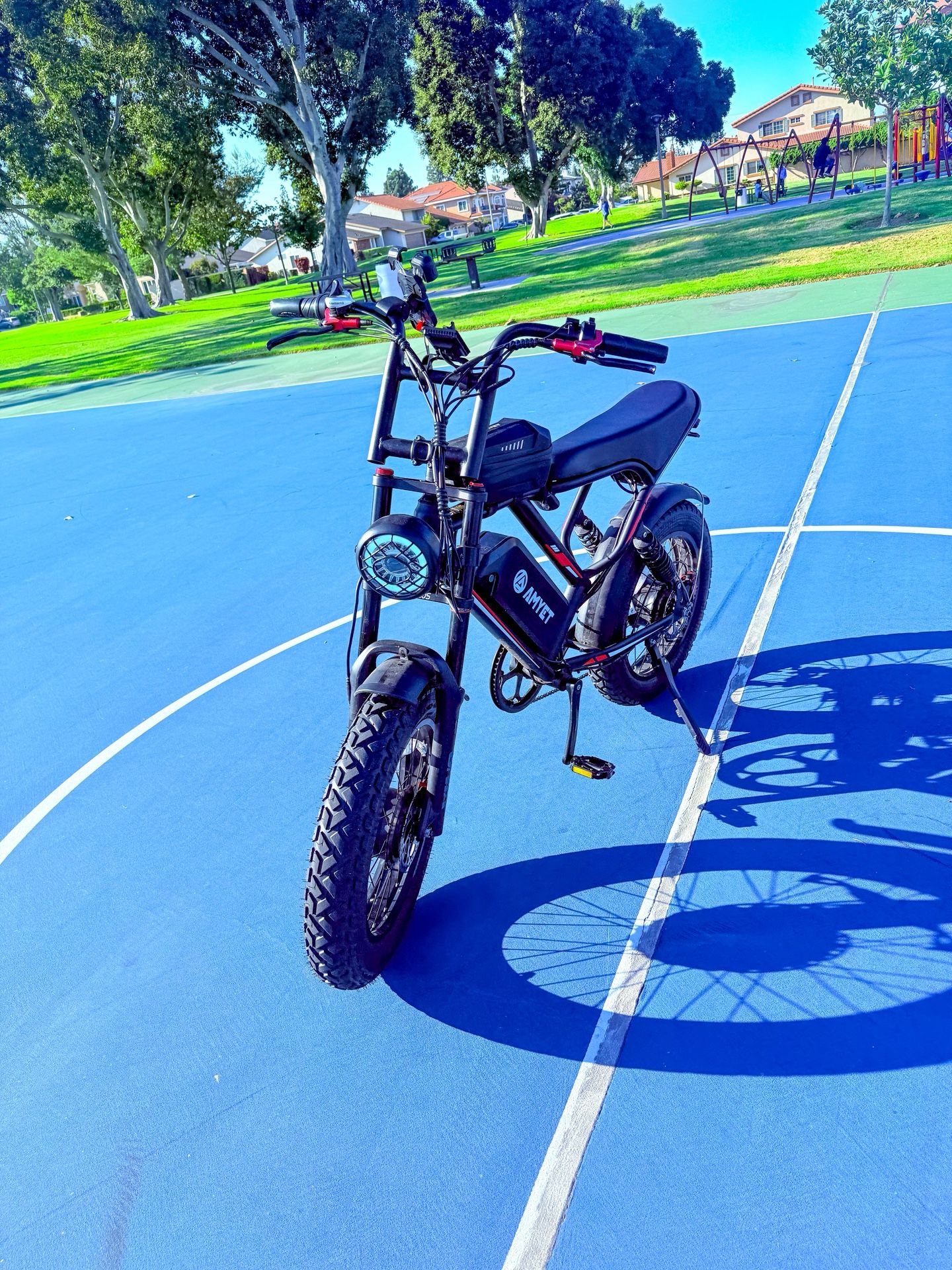 28 MPH E-bike full suspension modded  (can be dual motor with new motor wire)