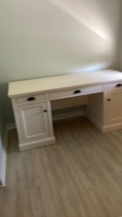 Executive Pottery Barn Desk