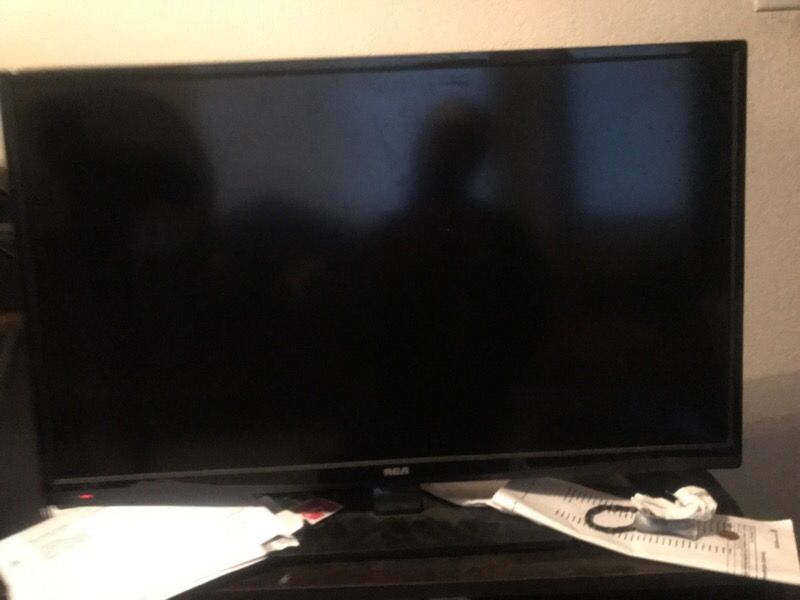 32 inch HDTV TVs & Media players