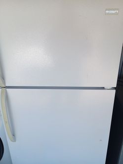 Apartment refrigerator