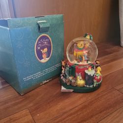 Disney Collectible Snowglobe 