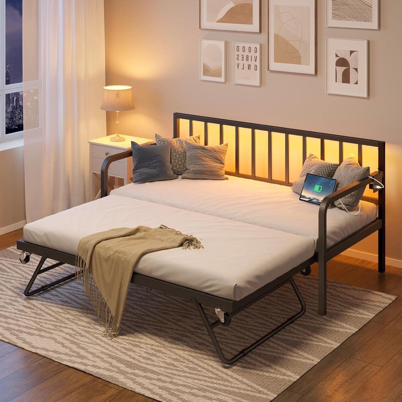 Daybed With Charging Station