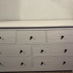 7 Drawer Dresser