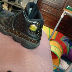 Jordan 13 Retro Black Metallic Gold (GS) - DC9443-007 size 6Y