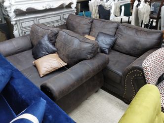 Nice 2 piece Sofa set
