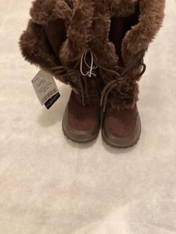 Girls winter boots size 1