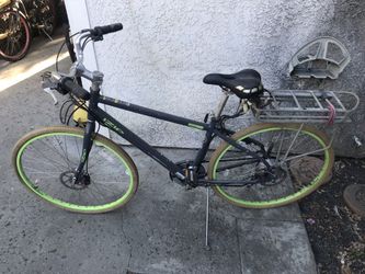 IZIP E3 PATH Electric Bicycle